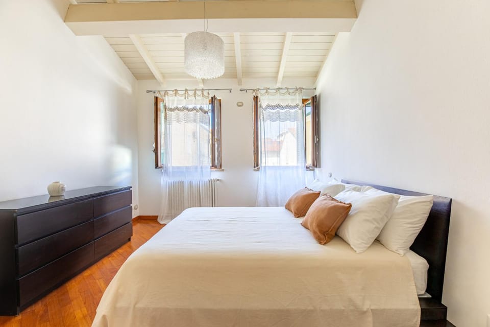Verdemare, a Viareggio parcheggio privato e splendido giardino House in Viareggio