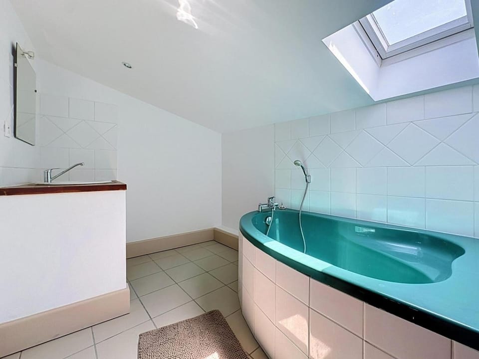 Bathroom, Bath