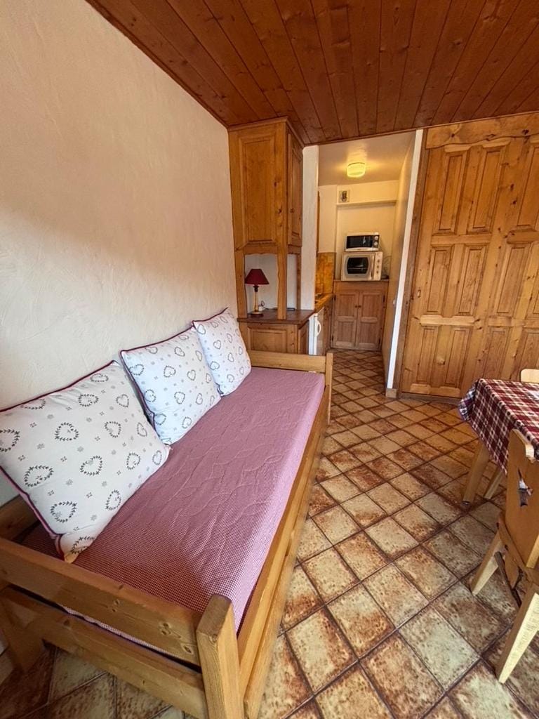 Studio Crêt du Midi, Chez Francine Apartment in Notre-Dame-de-Bellecombe