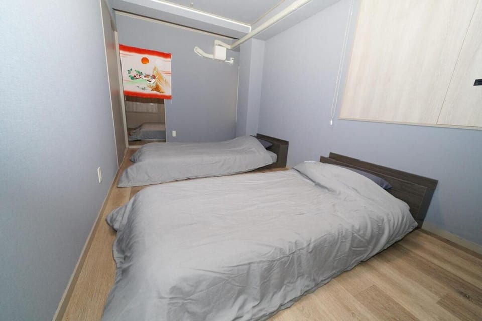 宿泊らく Right near Kanazawa Station! A special inn where you can stay above a sushi bar Ideal for sightseeing in Kanazawa! Convenience store 1-minute walk Apartment in Kanazawa