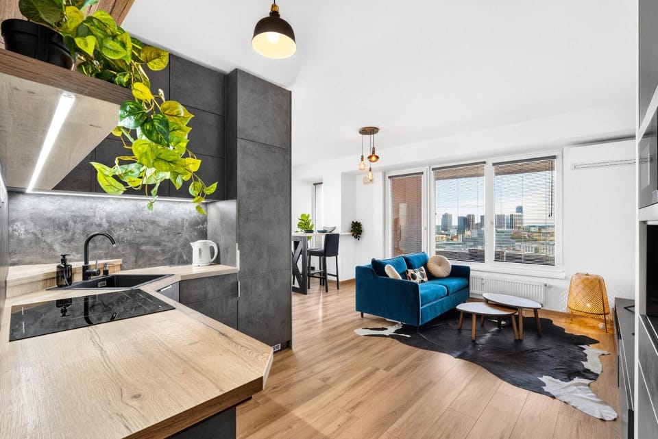 Kitchen or kitchenette, Living room, Seating area, Dining area