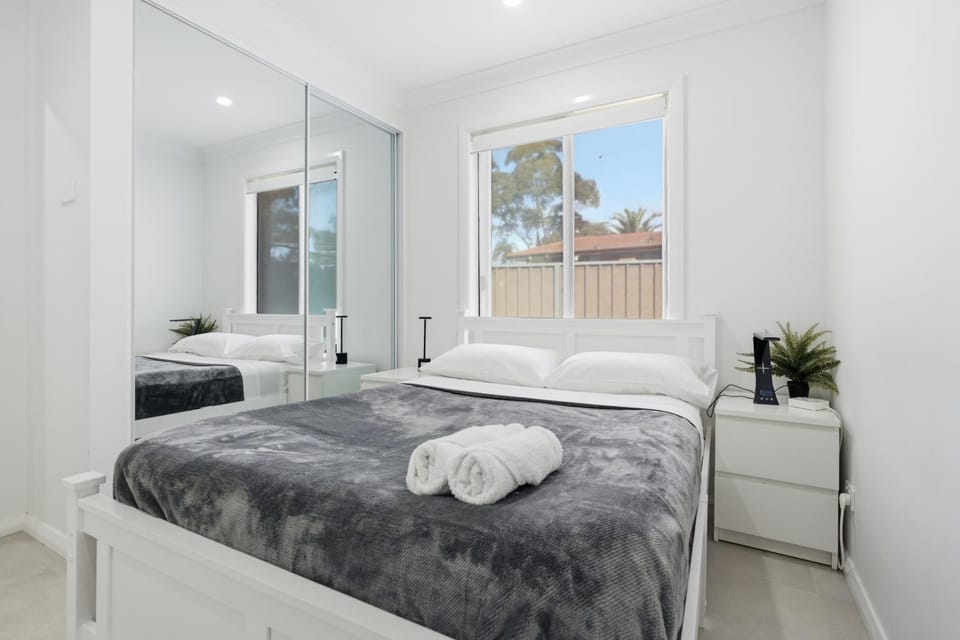 Newly build 3 bedroom home to stay in Sydney House in Sydney