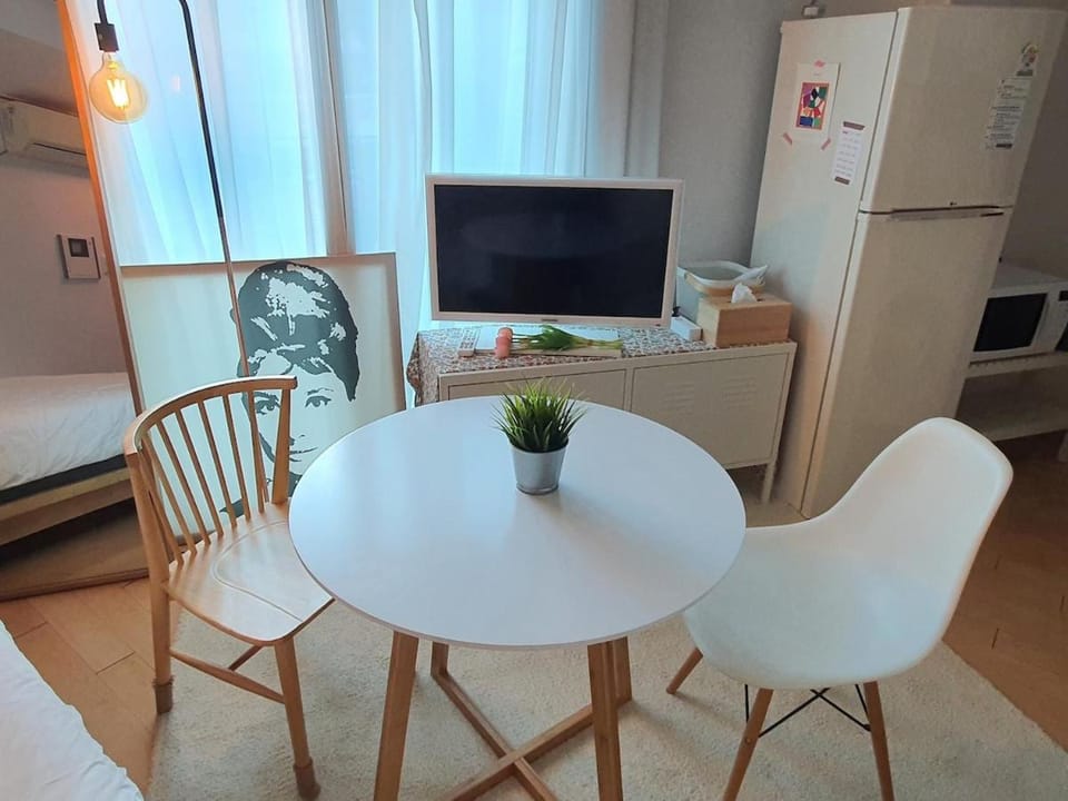 cozy one hongdae Apartment in Seoul