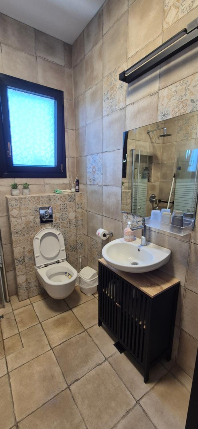 Toilet, Bathroom