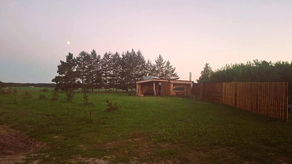 Kupolinis namelis Miško Pašvaistėje Nature lodge in Kaliningrad Oblast, Russia