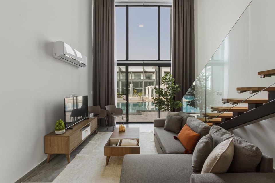 TV and multimedia, Living room, Seating area