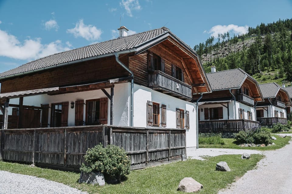 Property building, Balcony/Terrace
