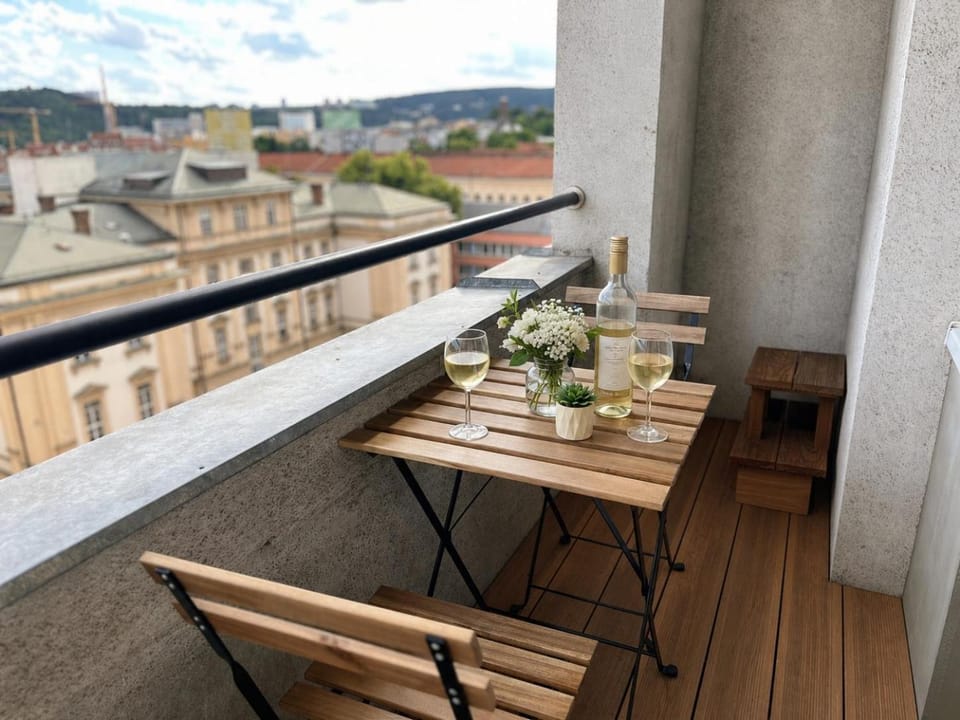 Pekanda Sunlit Apartment AC Apartment in Brno