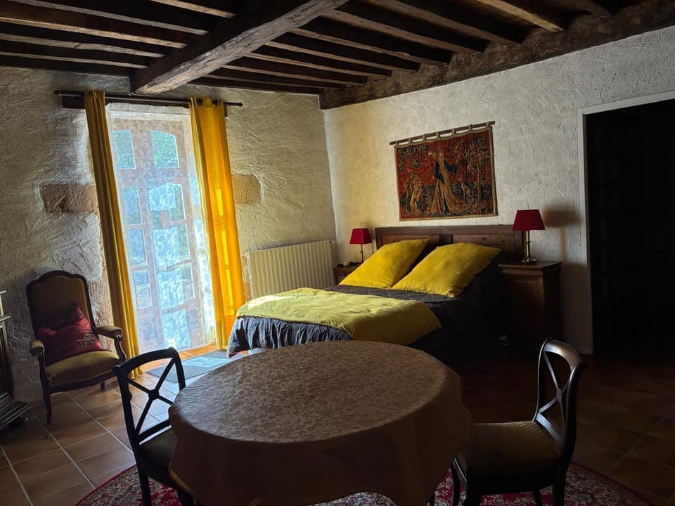 Chambre d'Aliénor Bed and Breakfast in Nouvelle-Aquitaine