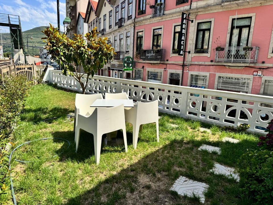 Garden, City view, Garden view