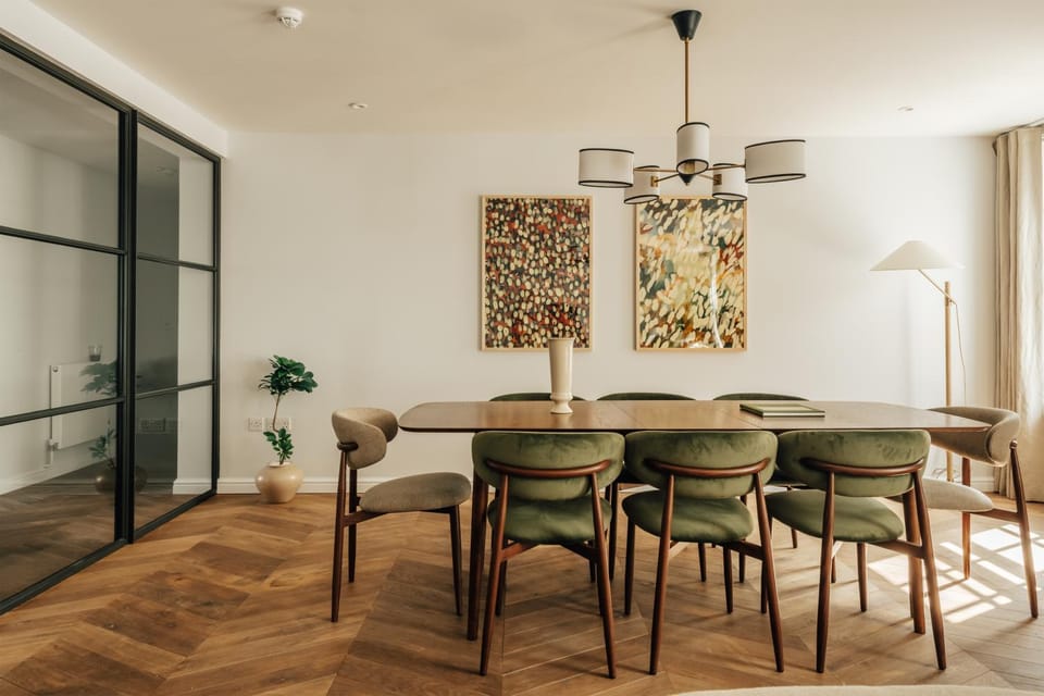 Living room, Seating area, Dining area