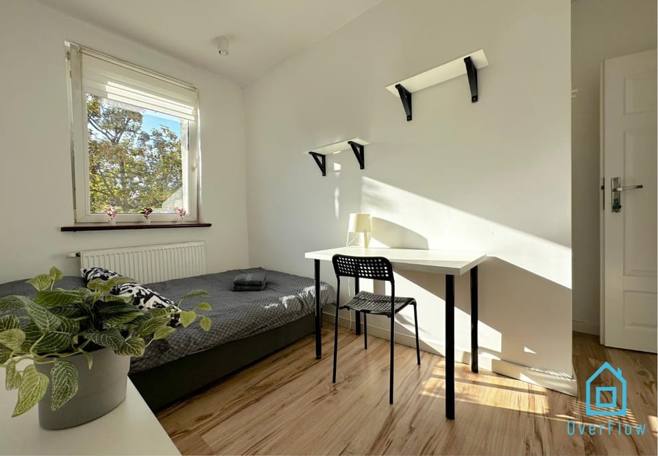 Manhattan Room - Peaceful Retreat, 10 Minutes to Gdańsk Old Town & Seaside Vacation rental in Gdansk