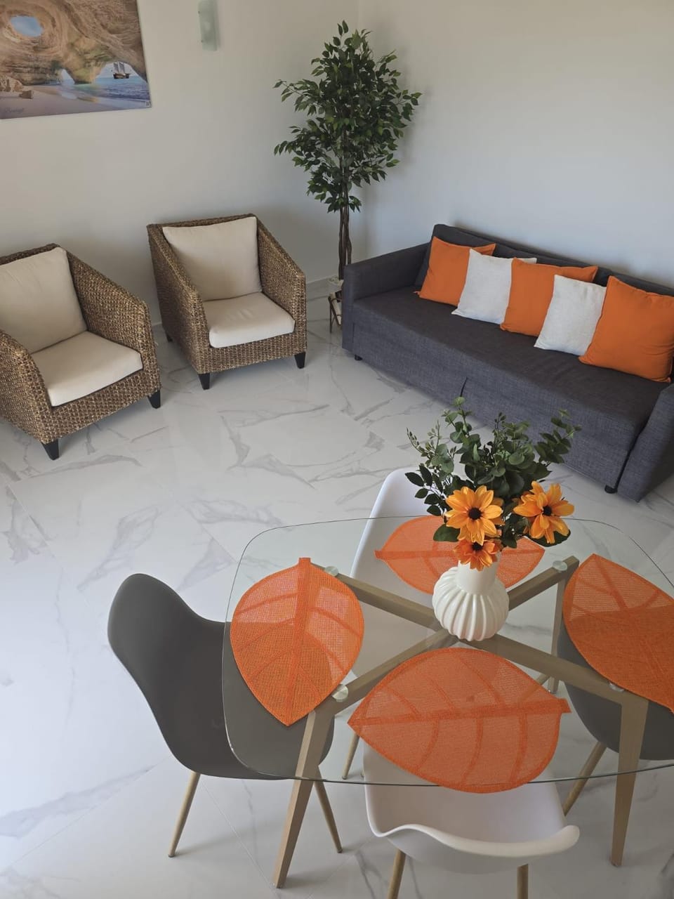 Living room, Dining area