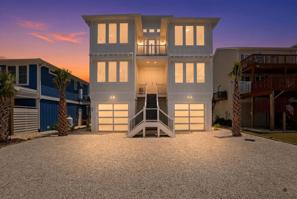 The White Whale by Brunswick Vacation Rentals House in Ocean Isle Beach