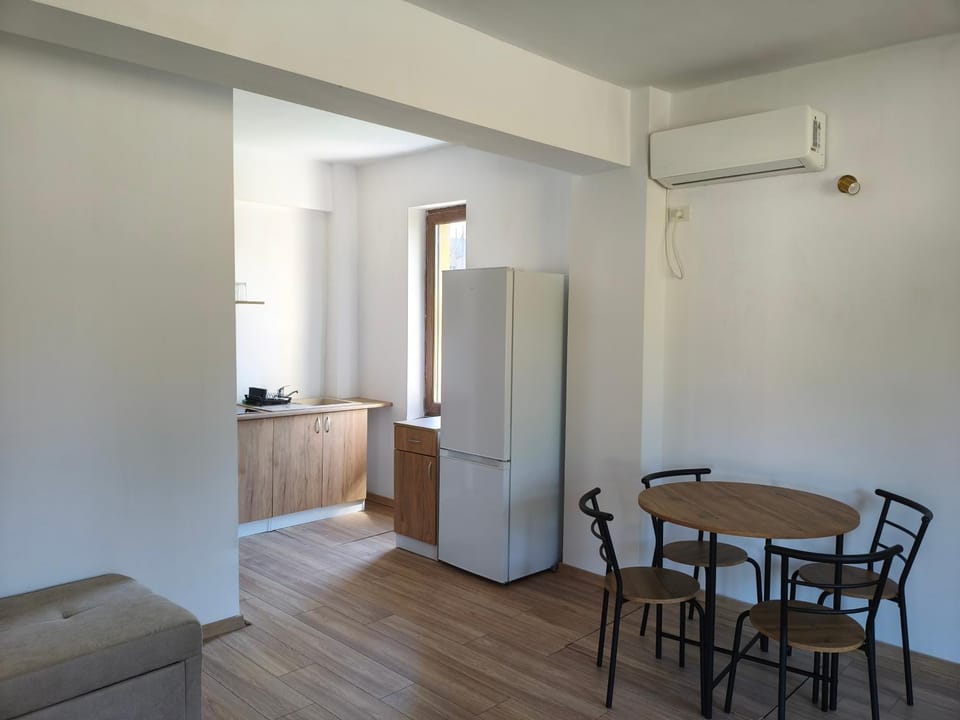Voievozilor Garden View Apartment in Constanta