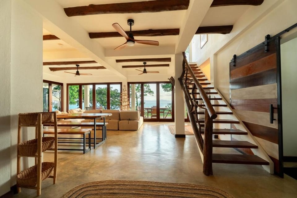 Vista Cañas Apartment in Los Santos Province, Panama