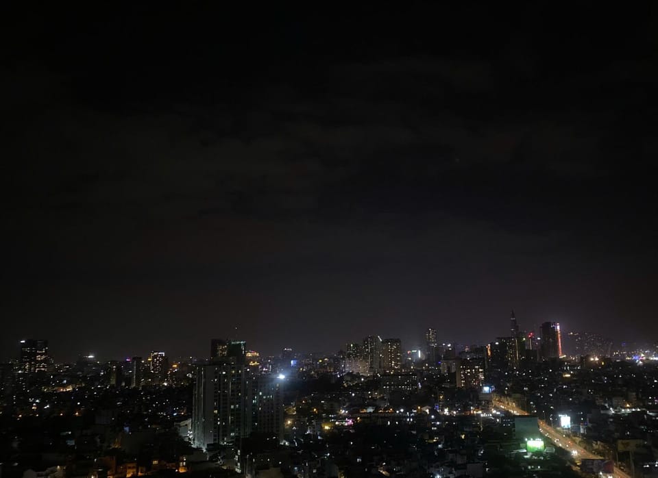 Rivergate Central Saigon Apartment Walk To District 1 Free Pool Apartment in Ho Chi Minh City