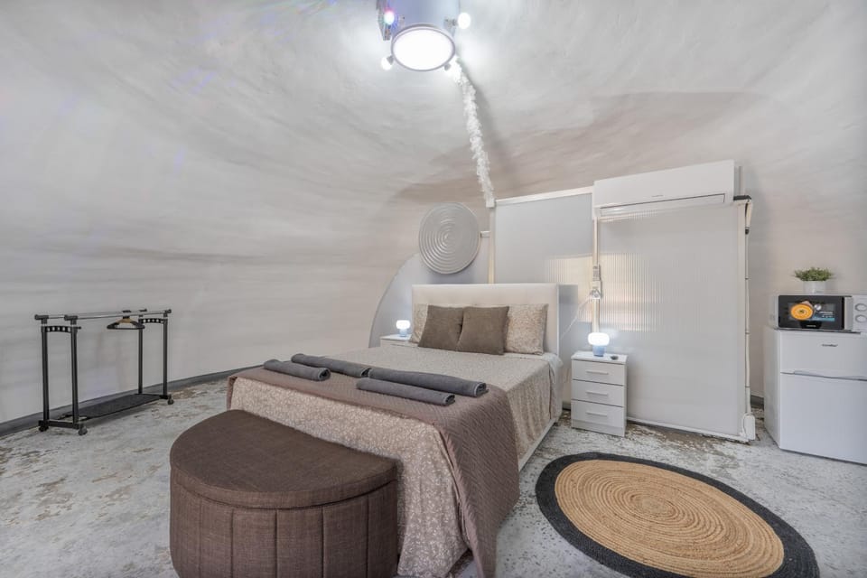 Domo Glamping Villena para Pareja Campground/ 
RV Resort in Valencian Community