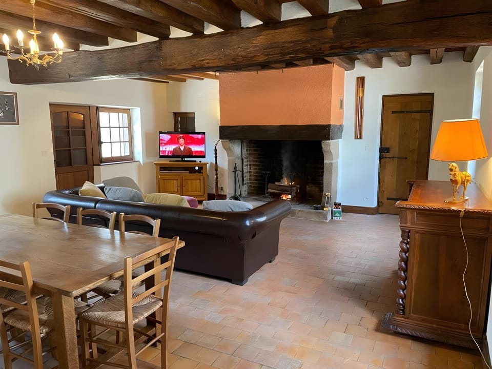 Property building, Living room
