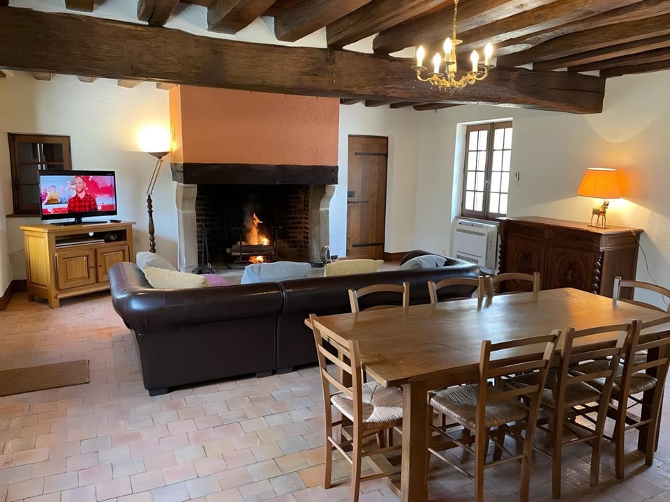 Property building, Living room
