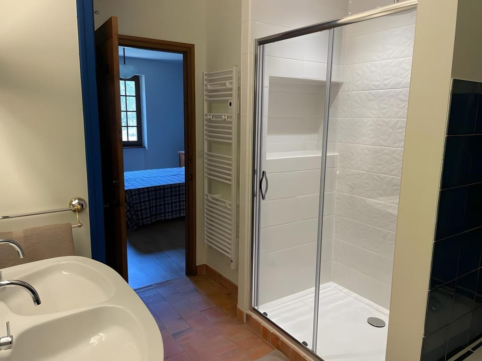 Bathroom, Living room
