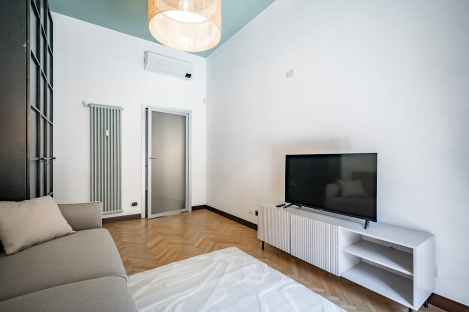 TV and multimedia, Living room, air conditioner