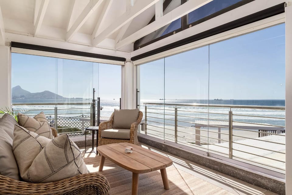 Villa Mira Villa in Cape Town