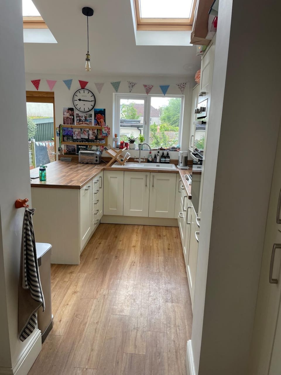 Beautifully renovated 5 bedroom house with garden House in Bristol