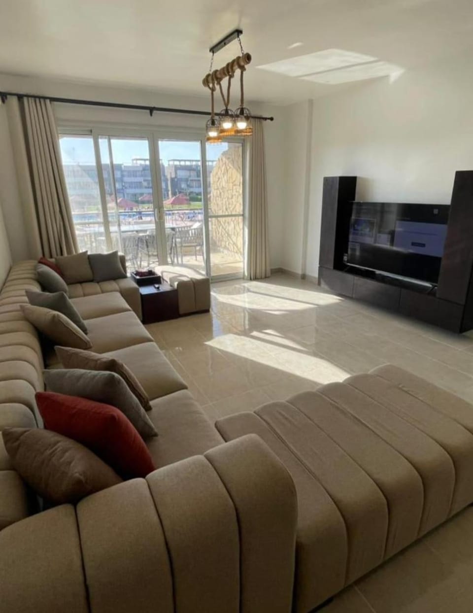TV and multimedia, Living room, Seating area