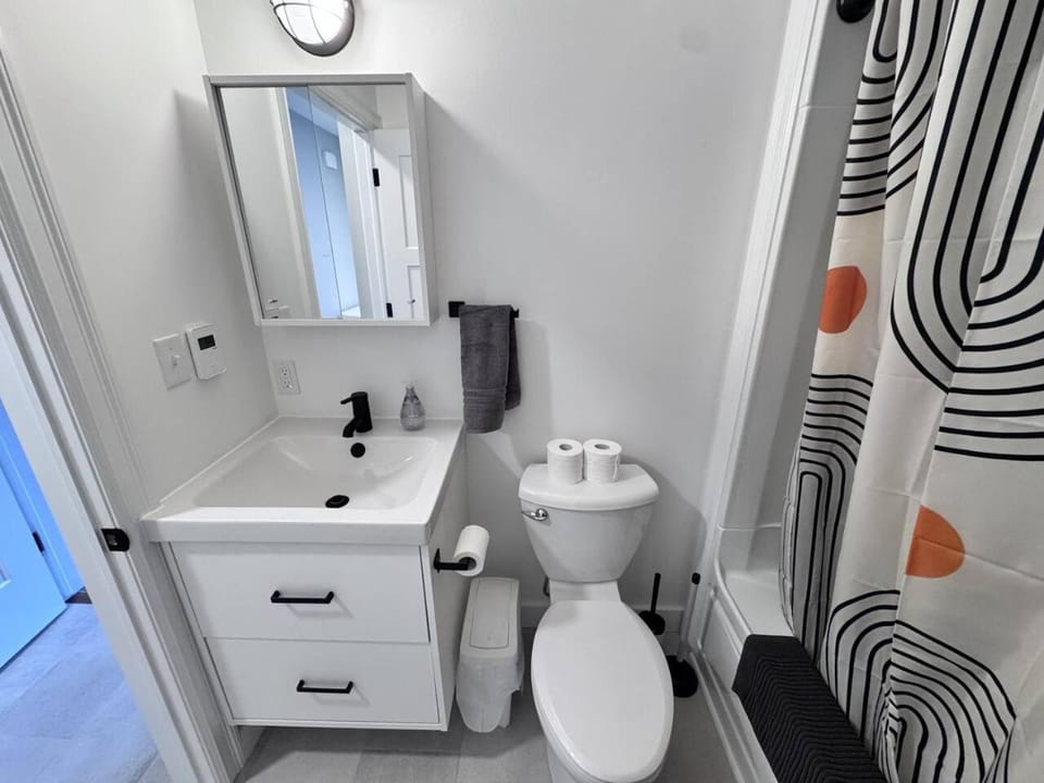 Cozy 1BR Walk to Hospital & Main St Brand New Apartment in Antigonish