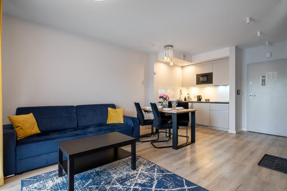 Kitchen or kitchenette, Living room, Seating area, Dining area, oven, stove