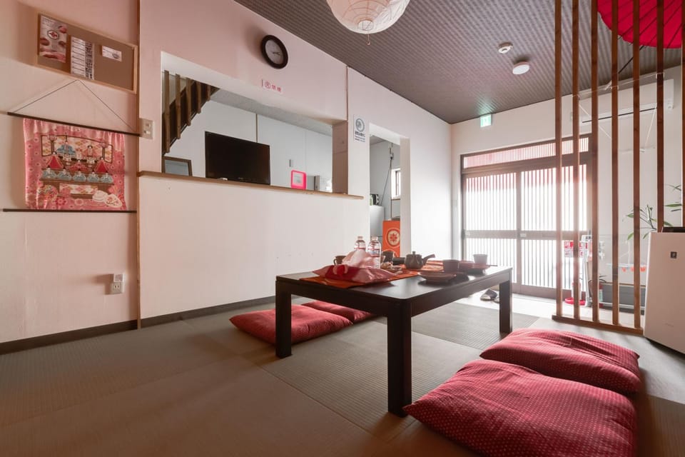 Communal lounge/ TV room