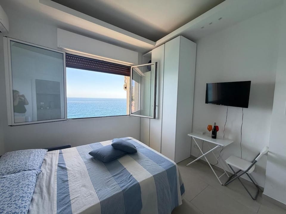 Spinone Sea view studio a few steps from the beach Apartment in Taormina