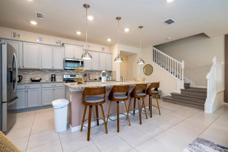 Windsor Island near Disney 5 bedrooms House in Polk County