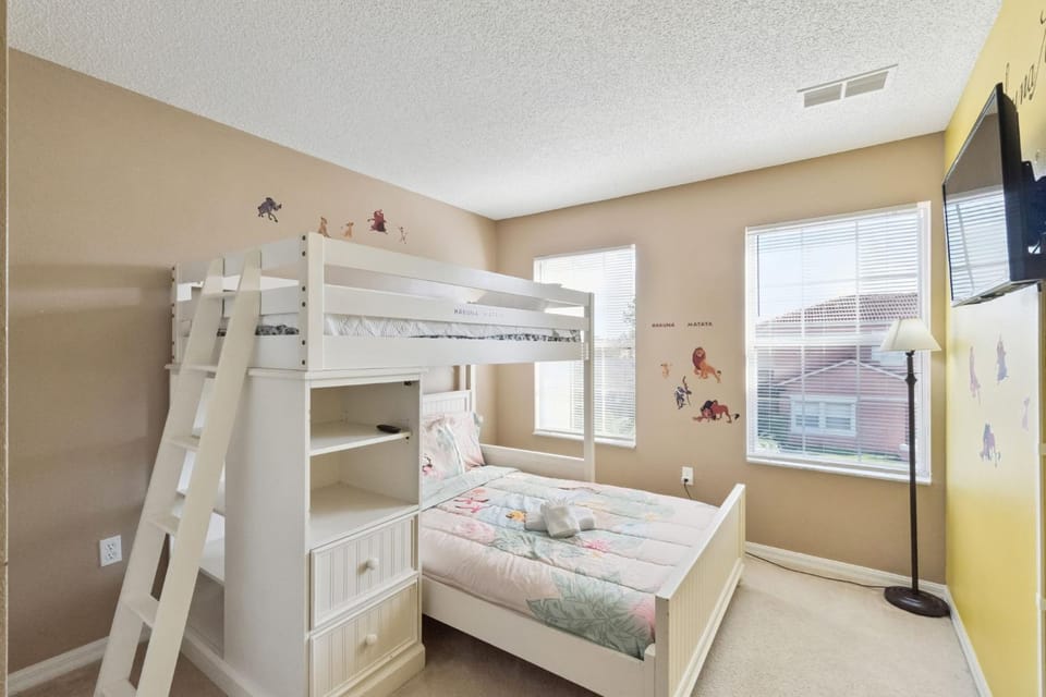 Bed, TV and multimedia, Photo of the whole room, Bedroom, bunk bed