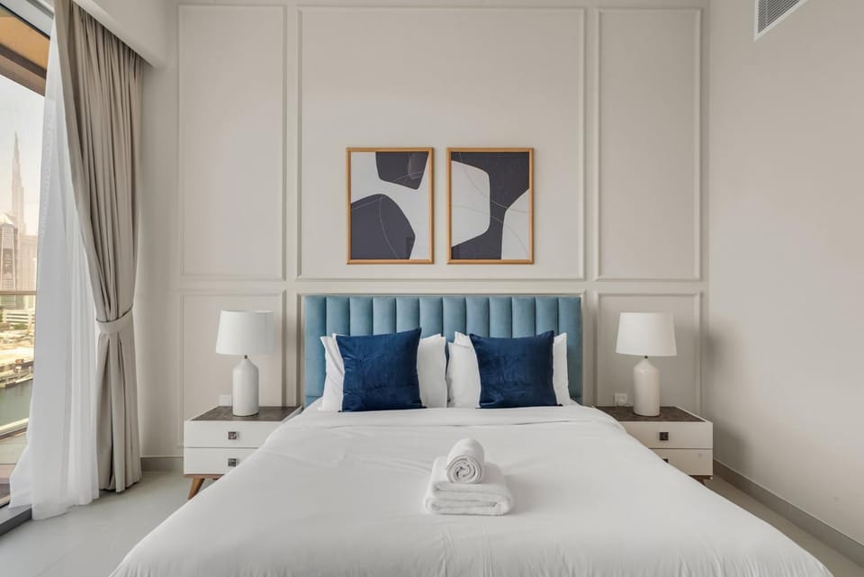 GuestReady - BurjKhalifa & Canal Views|2BR + Maids Apartment in Dubai
