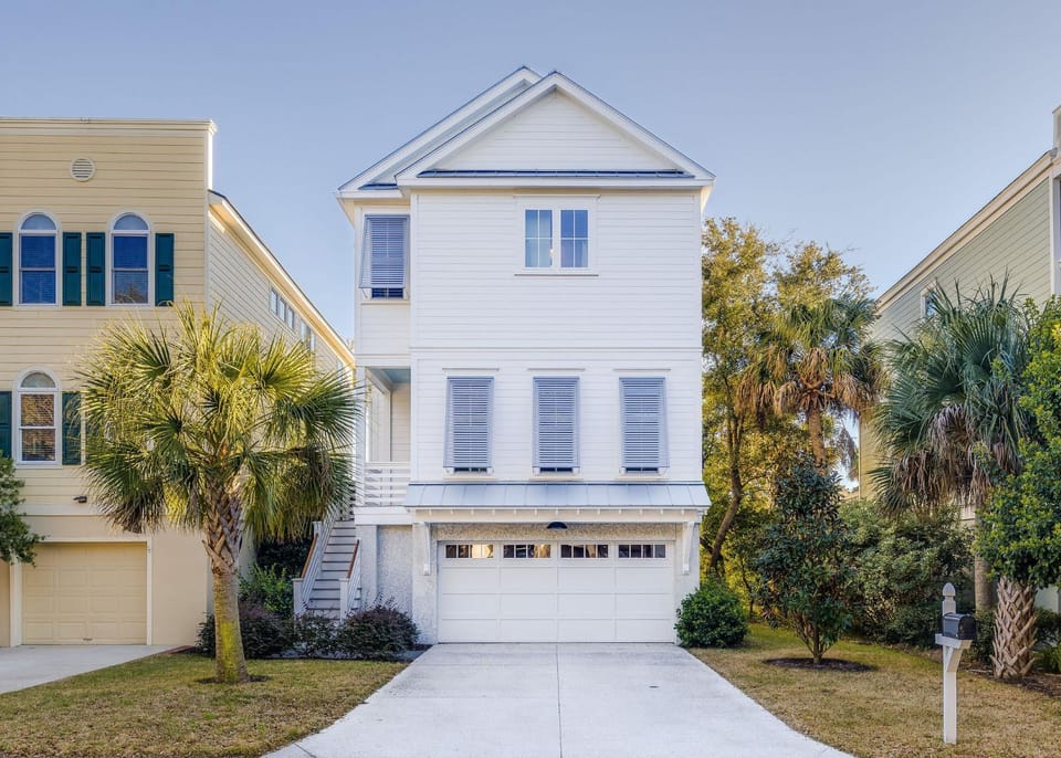 Yacht Harbor 20 - Fore Shore House in Isle of Palms