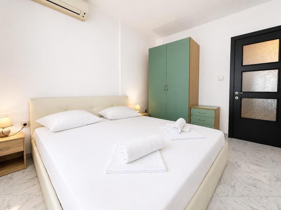 Varna's Blue Lagoon 1BR Apartment in Varna