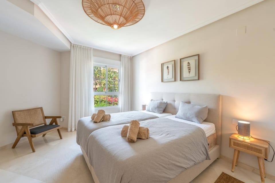 Living room, Bedroom