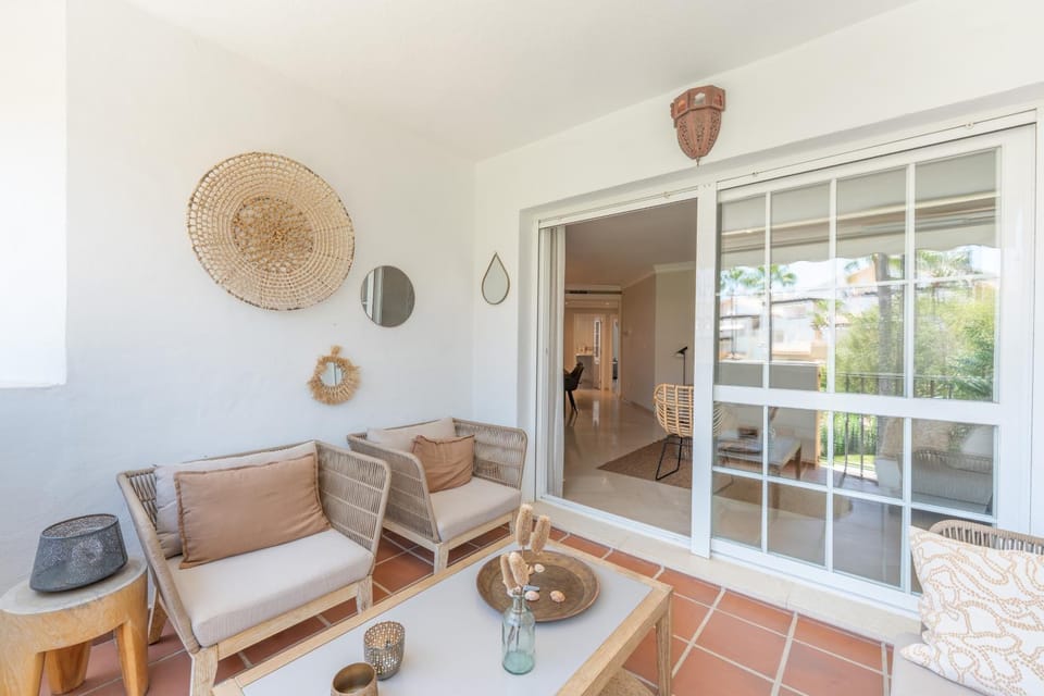 Beautiful And Bright Beach Home House in Marbella