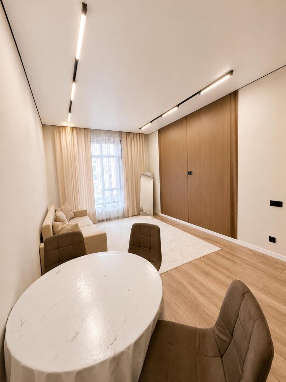 Living room, Photo of the whole room, Seating area, Dining area