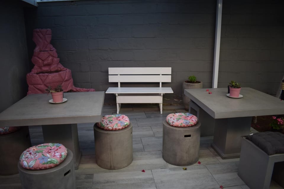 Seating area