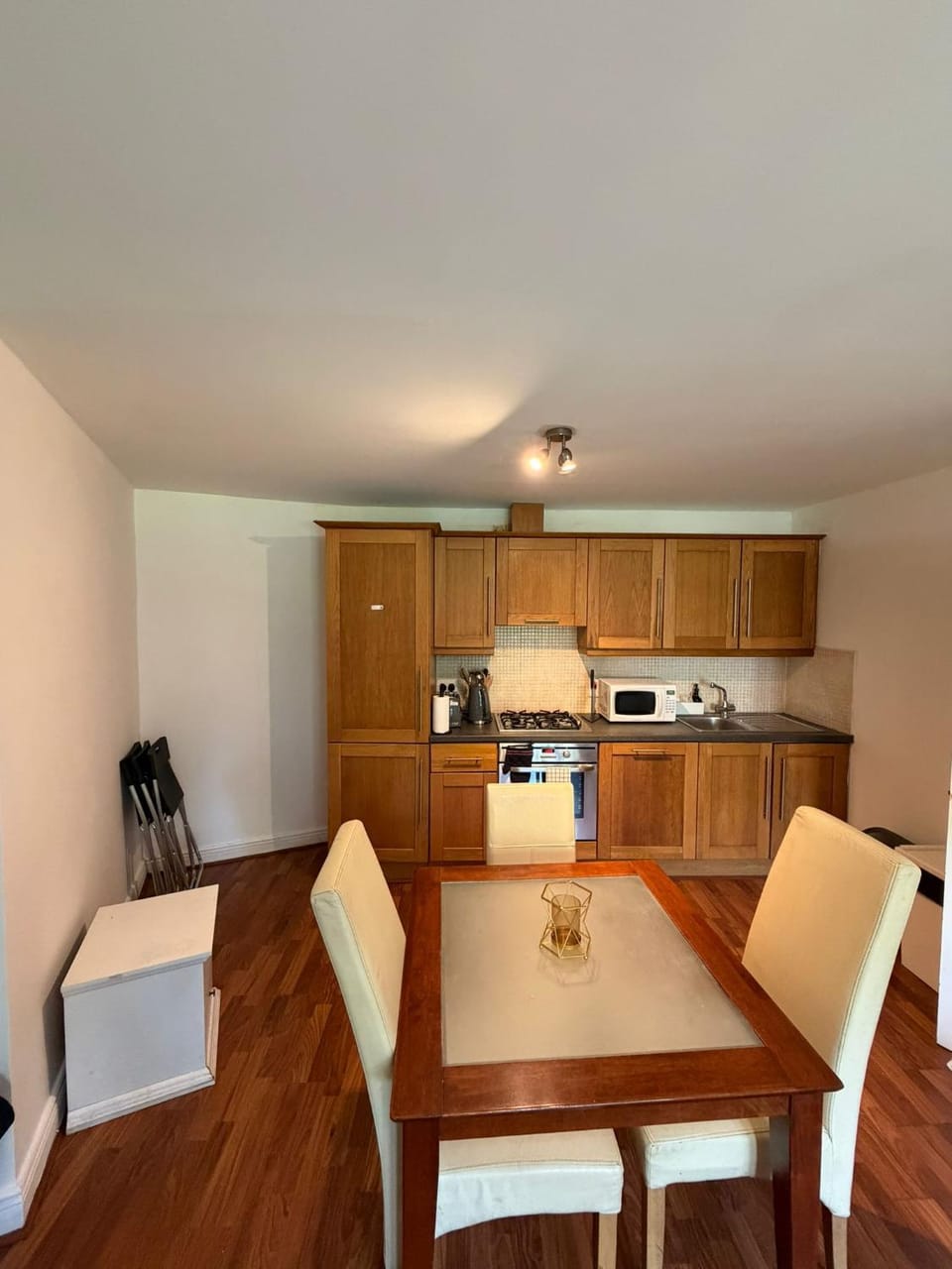Living room, Dining area, kitchen