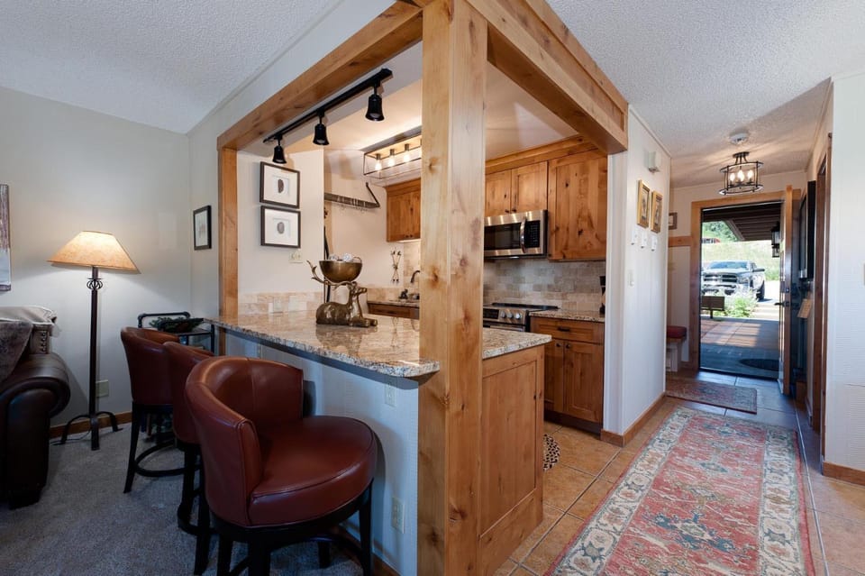 East Rim - Unit C12 House in Purgatory