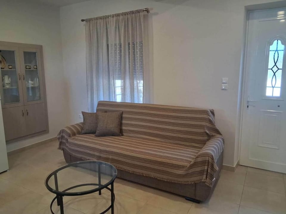 Elaia's calm horizon apartment Apartment in Peloponnese Region