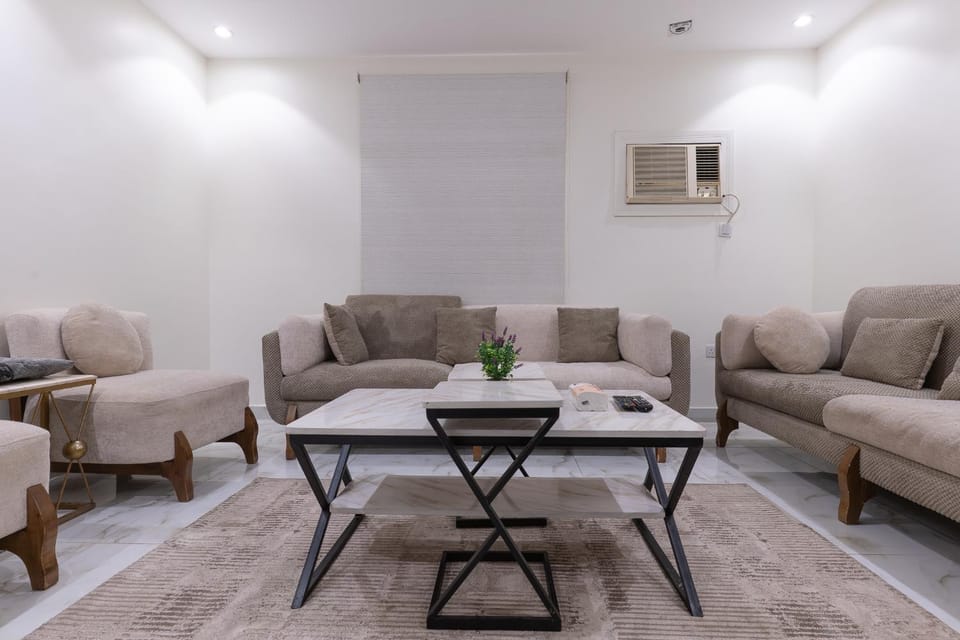 3-BR apart in Al Marwa 10 Mins away from Airport Apartment in Jeddah