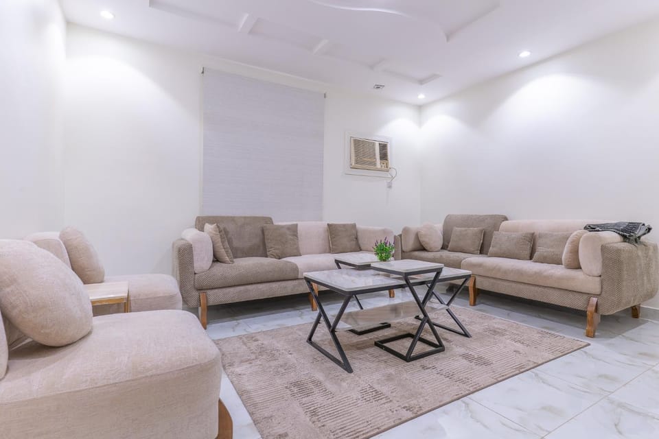 3-BR apart in Al Marwa 10 Mins away from Airport Apartment in Jeddah