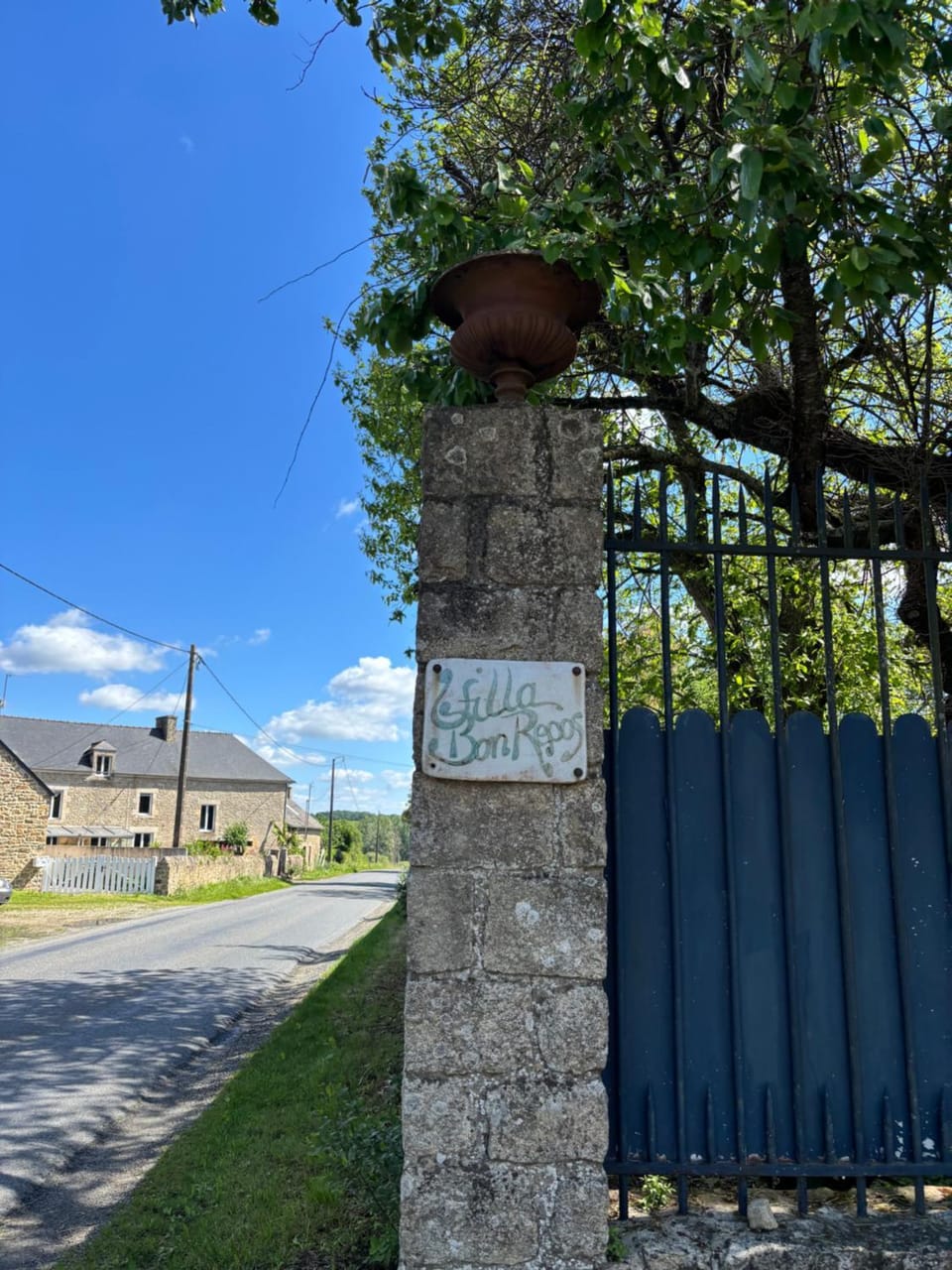 VILLA BON REPOS Maison de Maitre Bed and Breakfast in Brittany