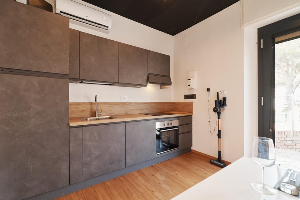 Kitchen or kitchenette, stove