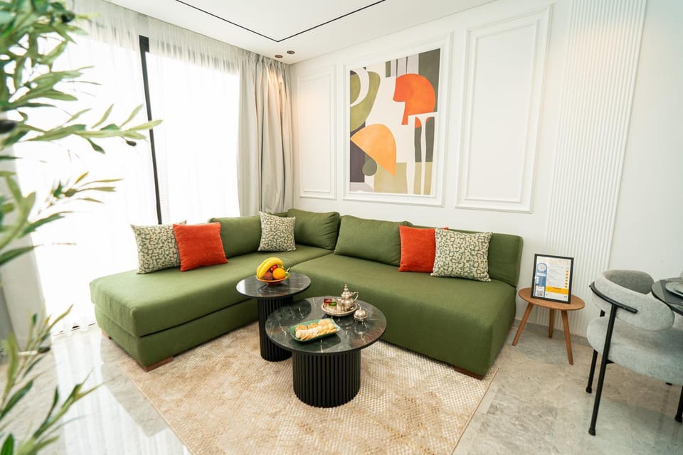 Luxury Stay Oasis Station Free Parking Fast Wi-Fi Apartment in Casablanca